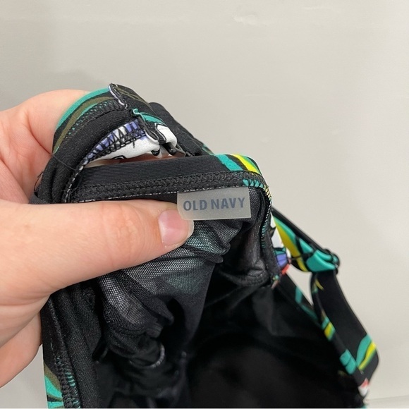 Old Navy Floral One-Piece Swimsuit Black 1X - Picture 6 of 8